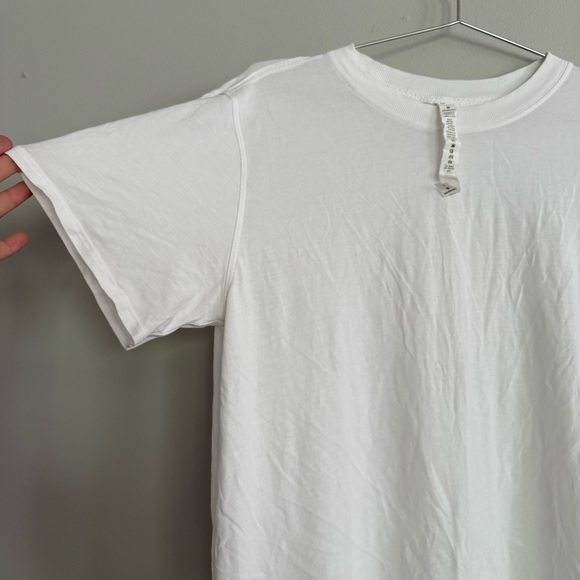 Lululemon All Yours Boyfriend Tee - Picture 7 of 9